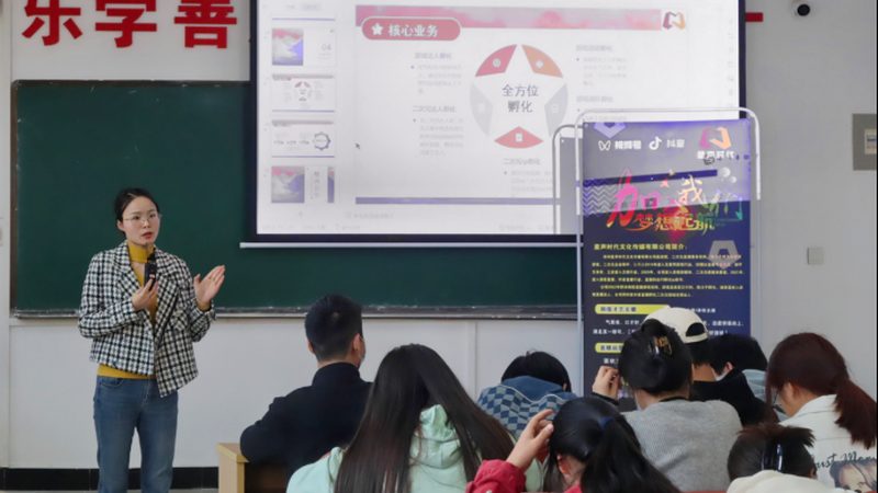 短视频拍摄，相机与手机，谁才是最佳拍档？**